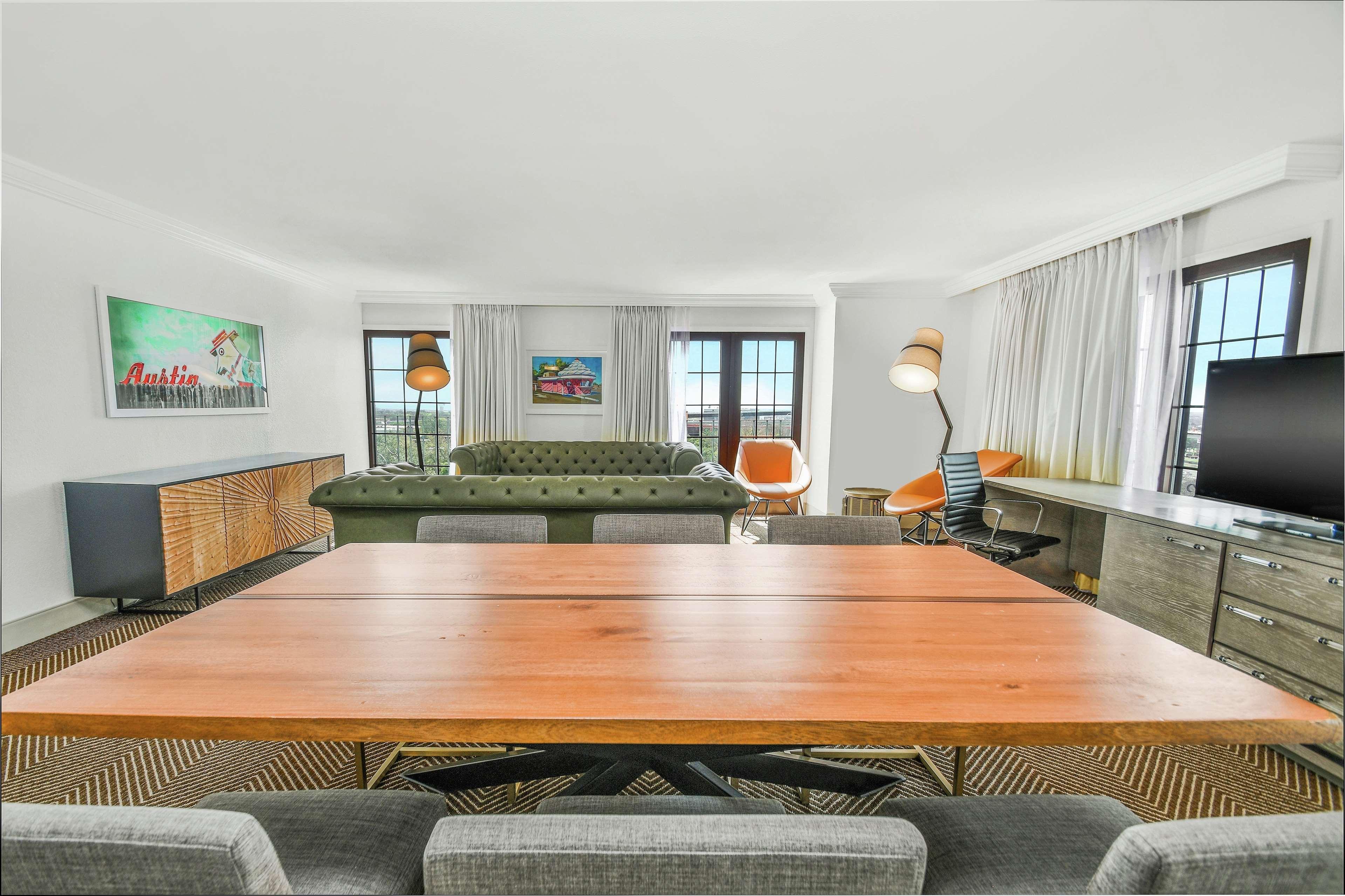 Doubletree By Hilton Austin
