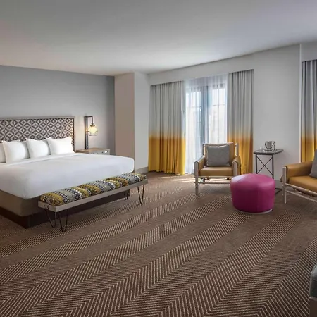 Doubletree By Hilton Austin Hotel Exterior photo