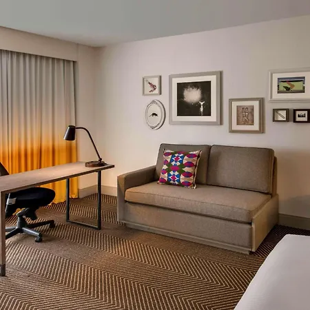 Doubletree By Hilton Austin Hotel Exterior photo